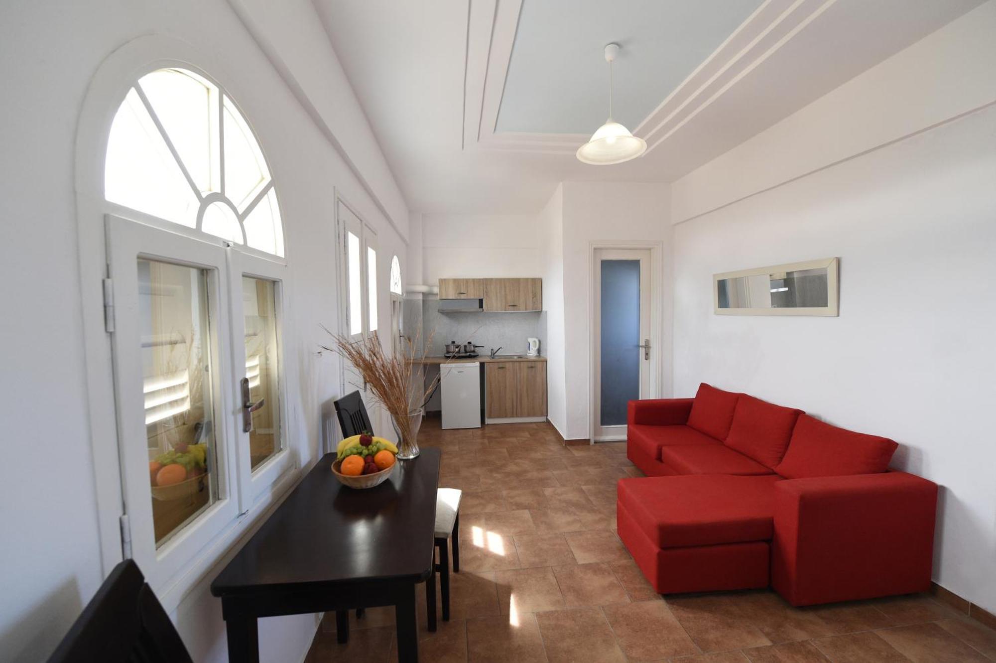 פריבולוס Leon Lux Apartments מראה חיצוני תמונה