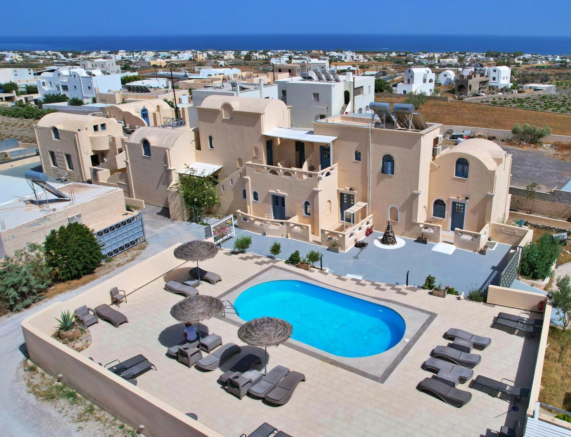 פריבולוס Leon Lux Apartments מראה חיצוני תמונה