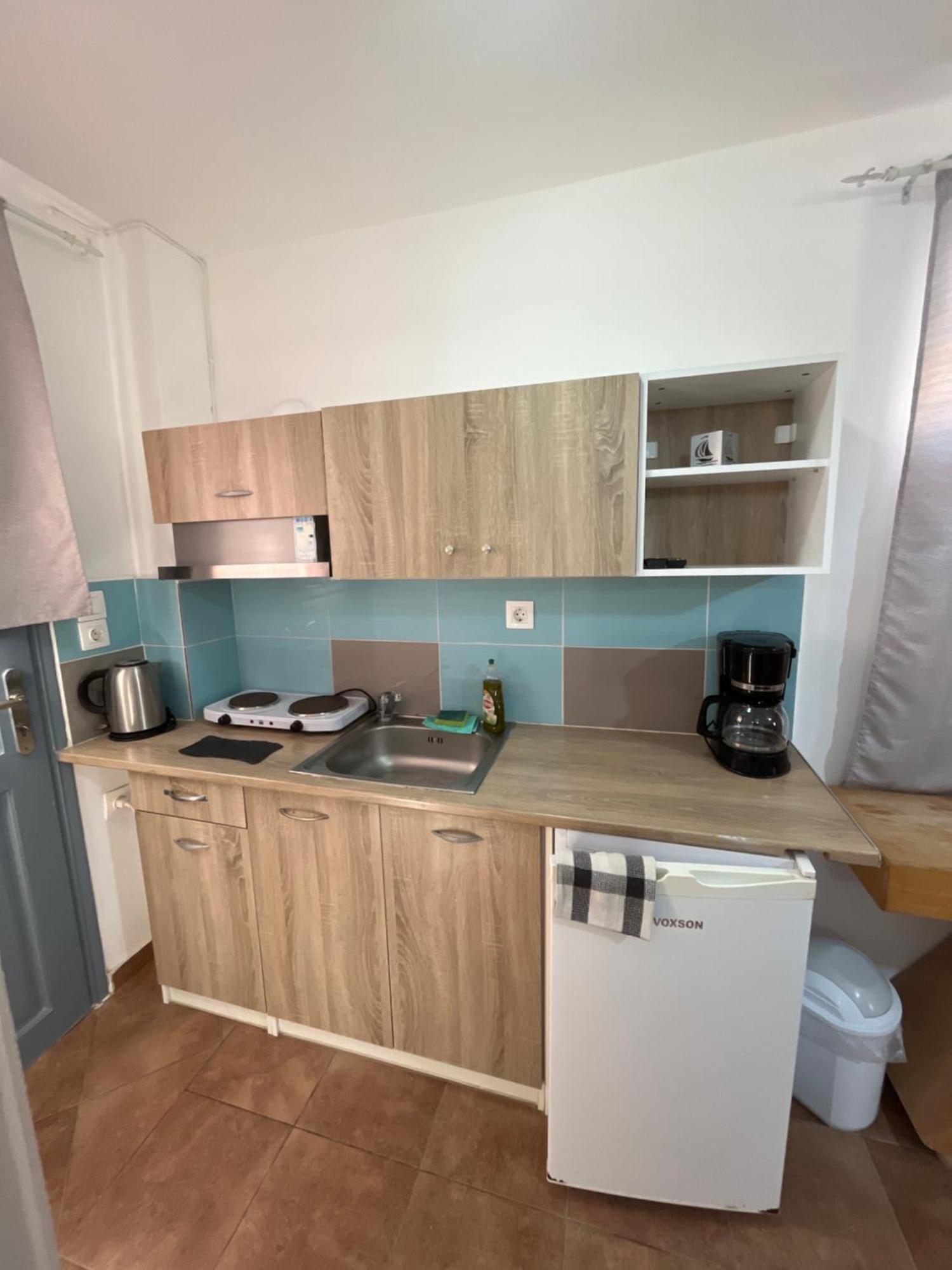 פריבולוס Leon Lux Apartments מראה חיצוני תמונה