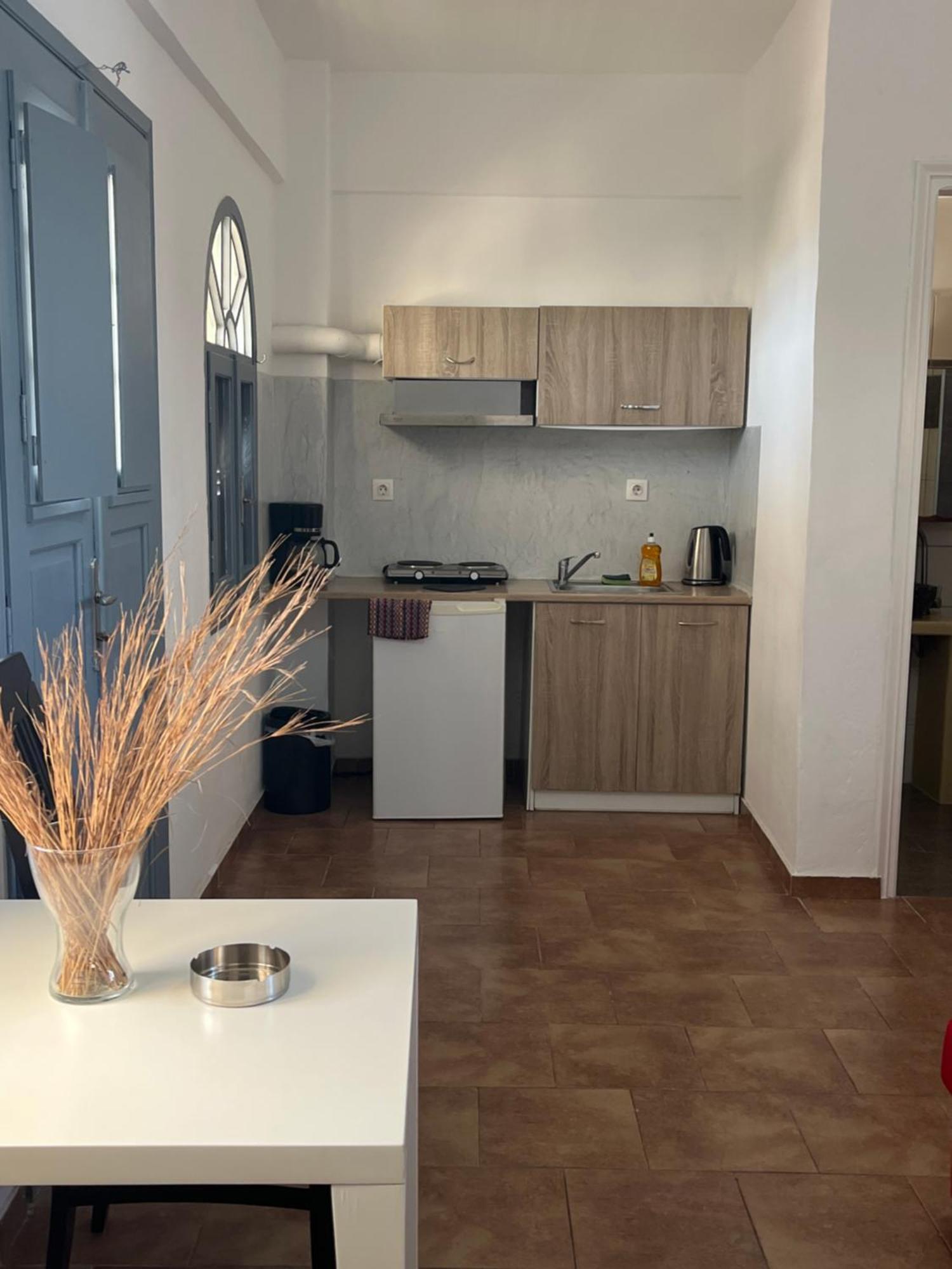 פריבולוס Leon Lux Apartments מראה חיצוני תמונה