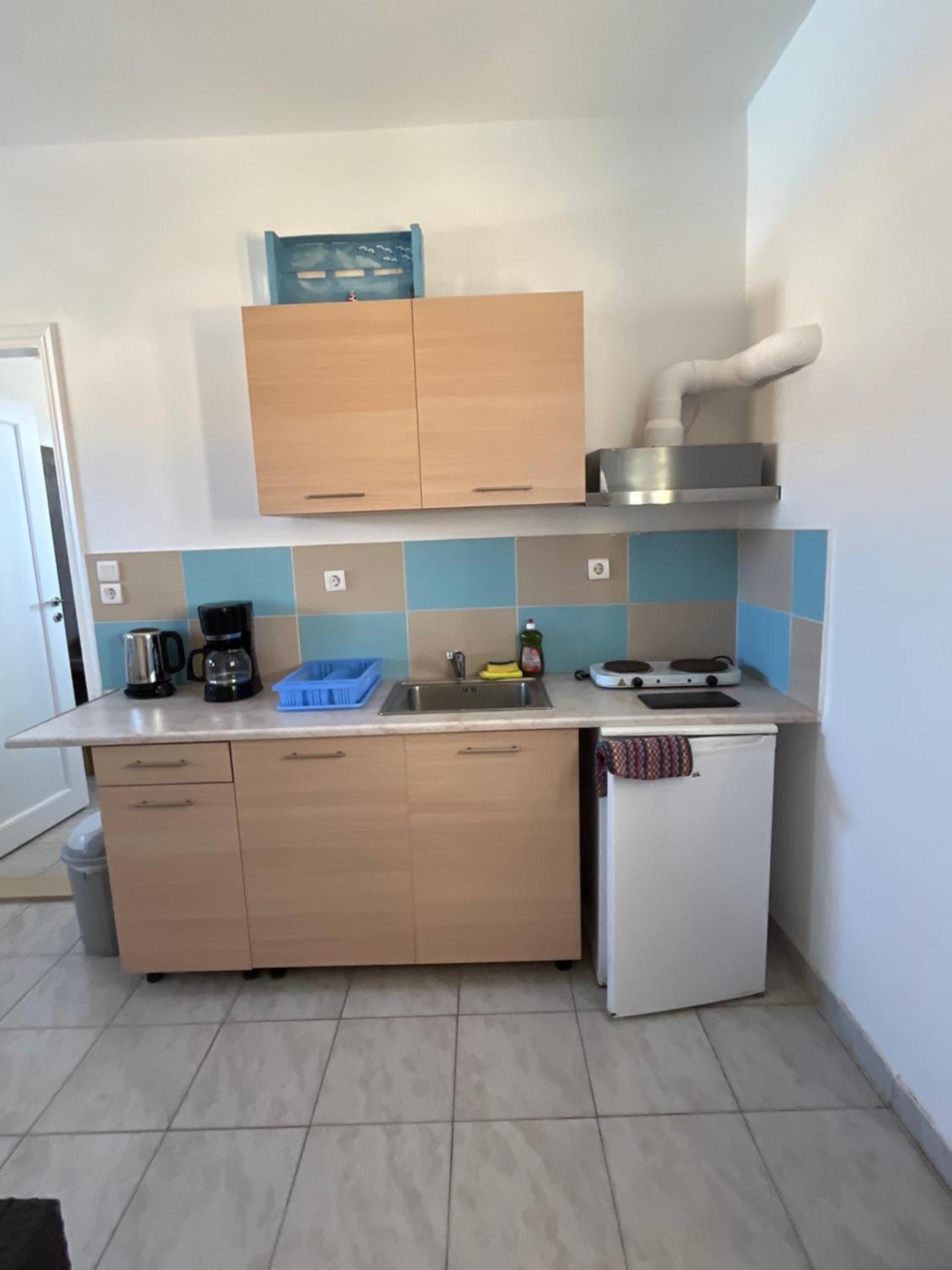פריבולוס Leon Lux Apartments מראה חיצוני תמונה