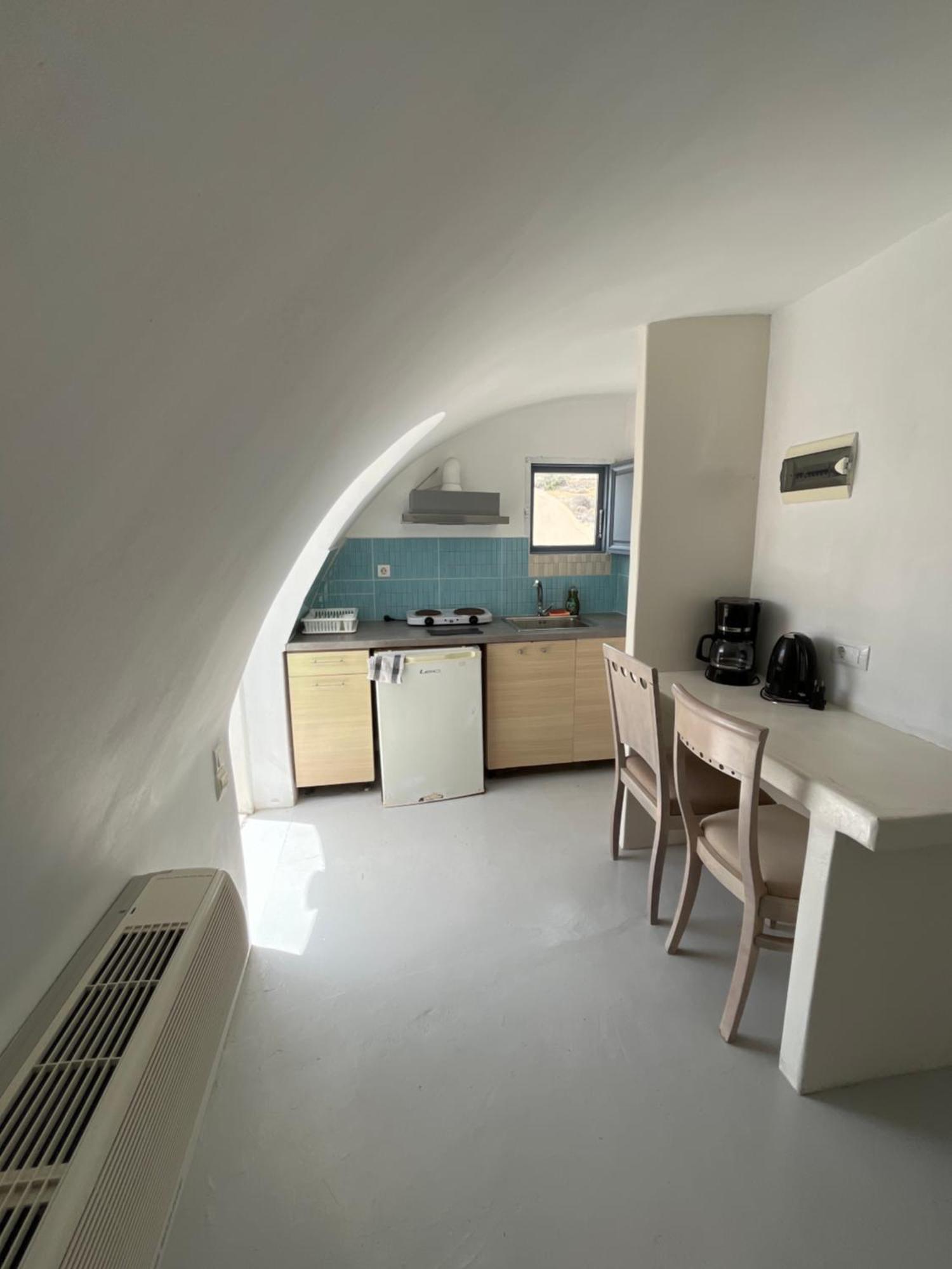 פריבולוס Leon Lux Apartments מראה חיצוני תמונה
