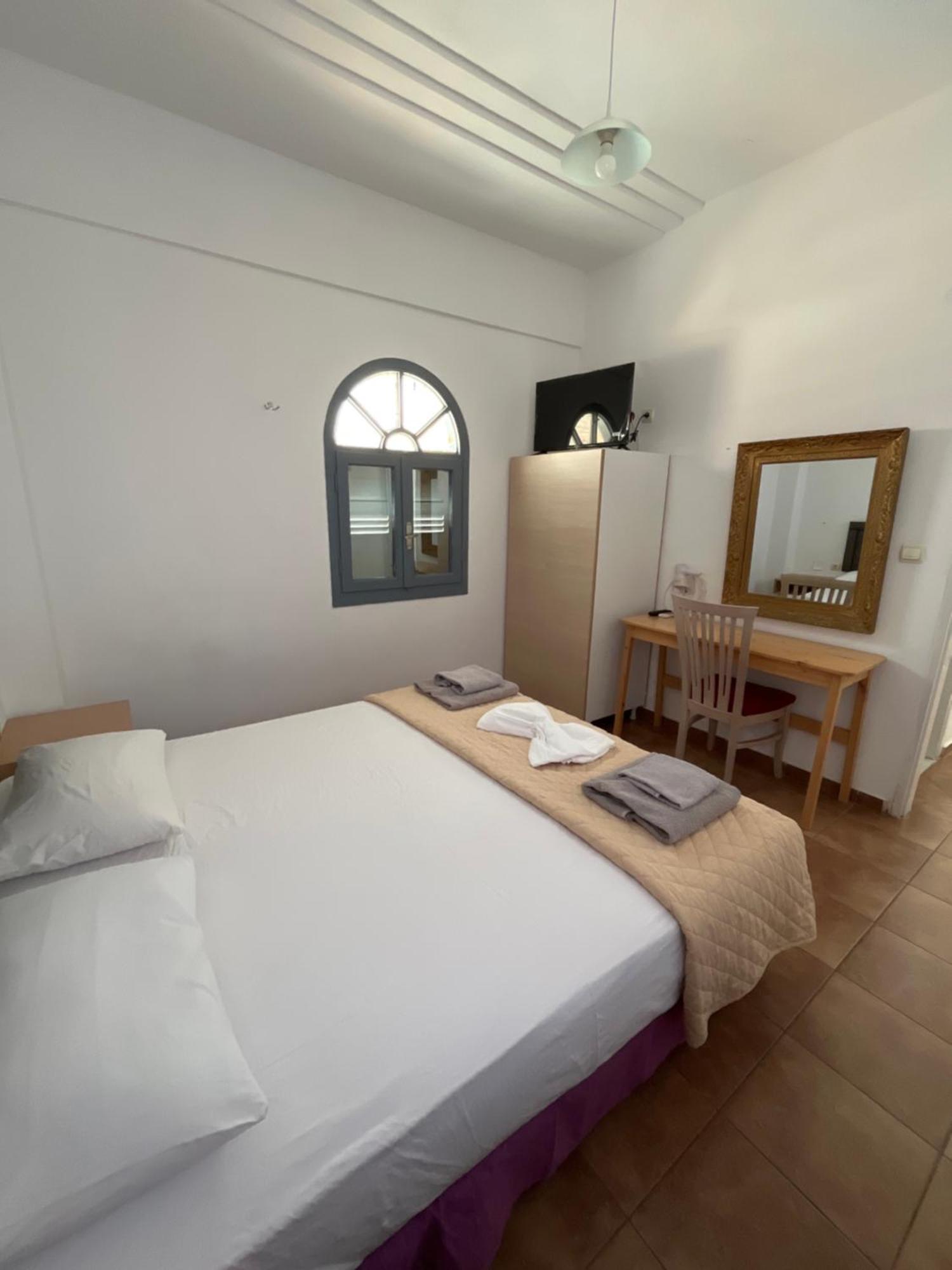פריבולוס Leon Lux Apartments מראה חיצוני תמונה